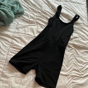 Set active shortysuit